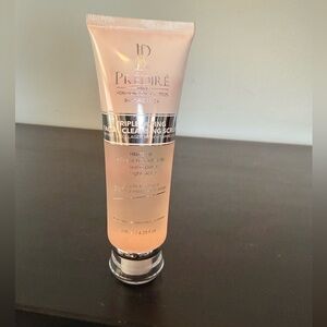Prédiré Triple Acting Facial Cleansing Scrub- NEW